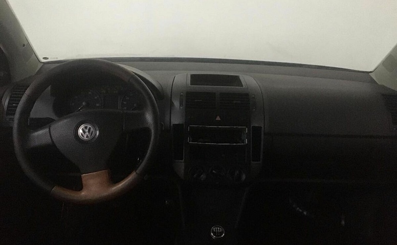 Volkswagen POLO 1.4 MT (80 л.с.)