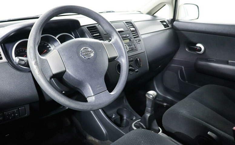 Nissan Tiida I Рестайлинг