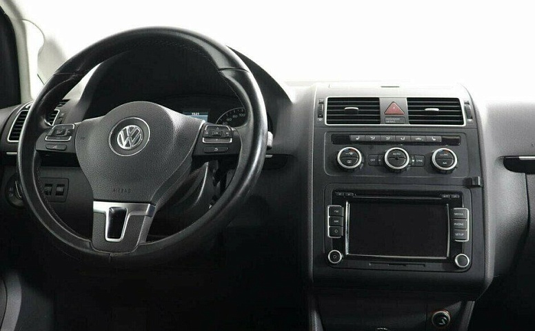 Volkswagen Touran 1.4 Робот
