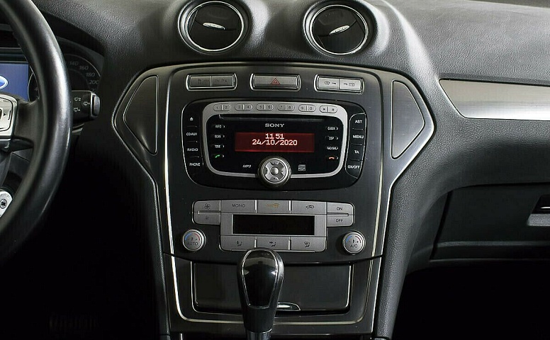 Ford mondeo