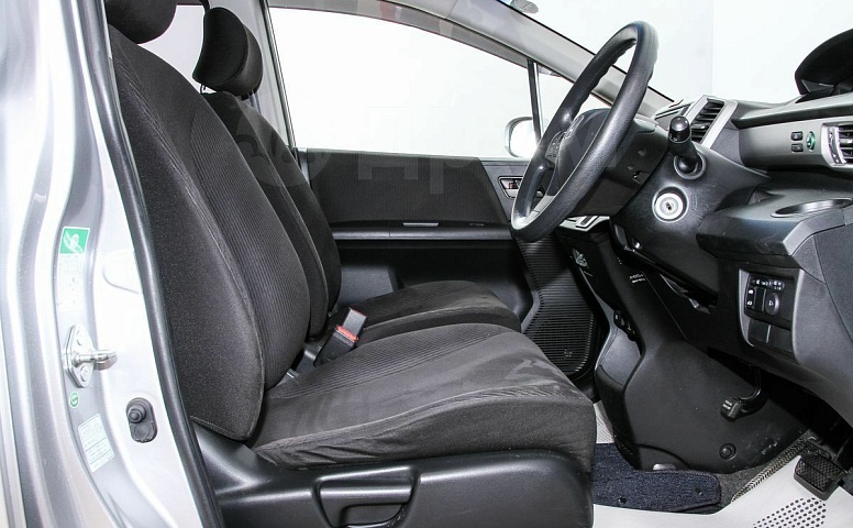 Honda Freed, 1 поколение