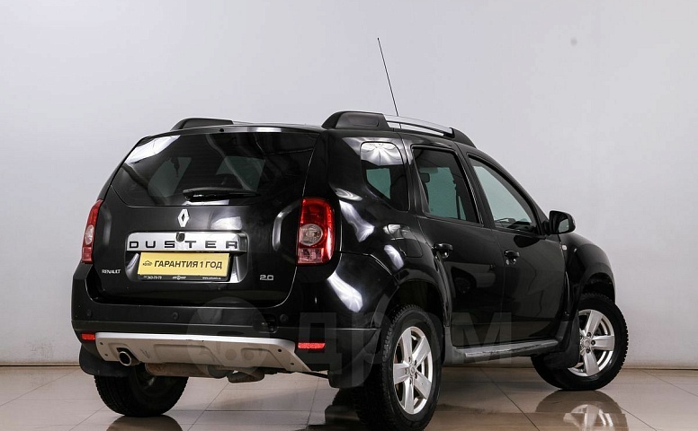 Renault Duster, 1 поколение