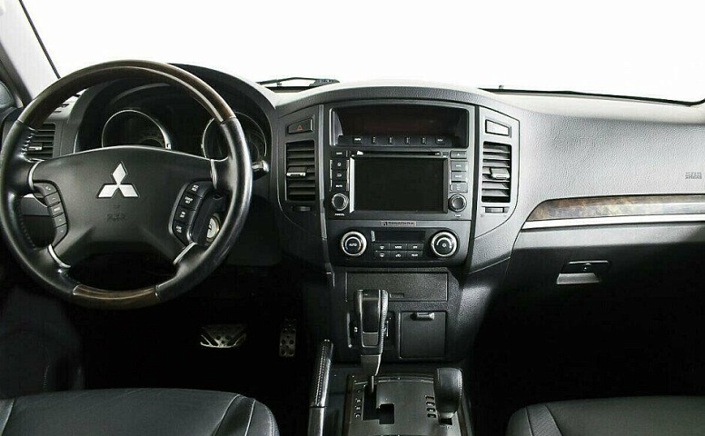 Mitsubishi Pajero 3.2 Автомат