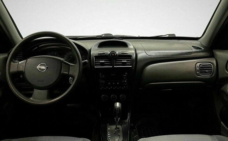 Nissan almera classic