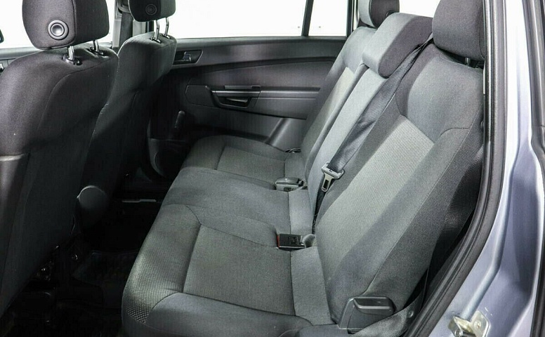 Opel Zafira B Рестайлинг