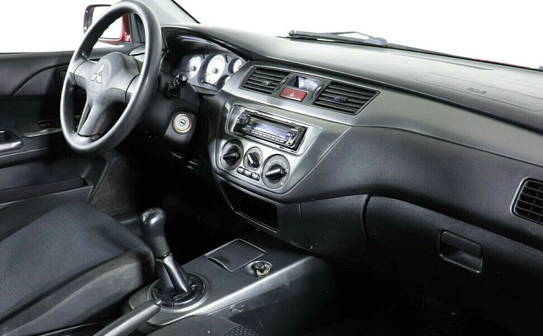 Mitsubishi lancer