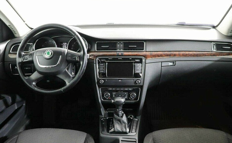 Skoda Superb 1.8 Автомат