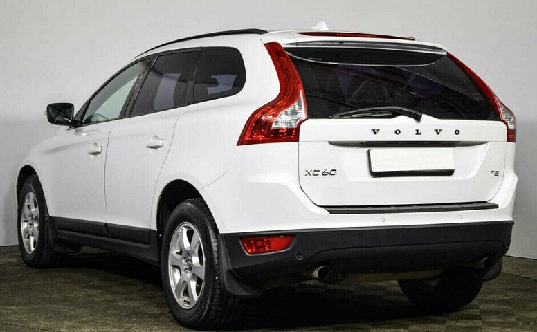 Volvo XC60 2.0 Робот