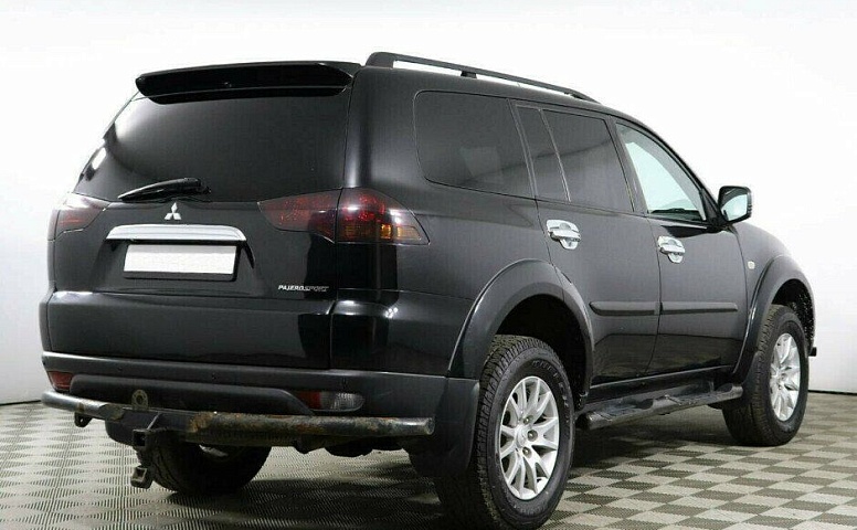 Mitsubishi Pajero Sport 2.5 Автомат