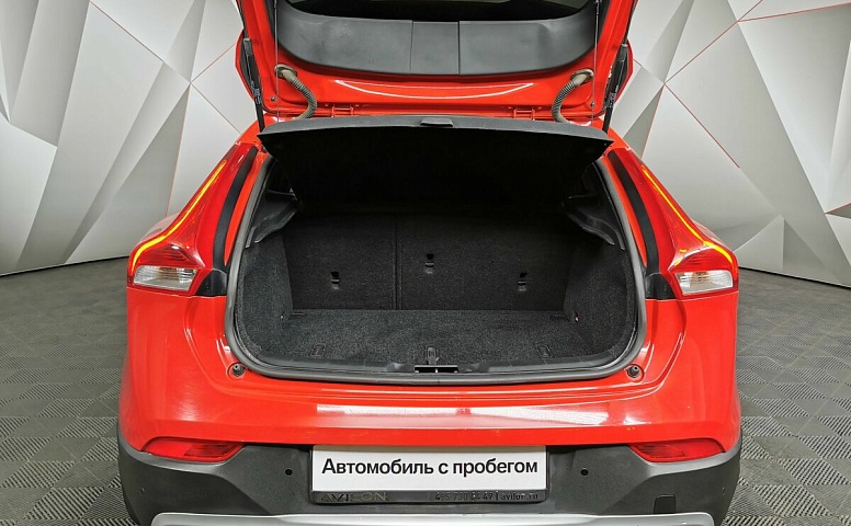 Volvo V40 1.6 D2 Powershift (114 л.с.) Красный