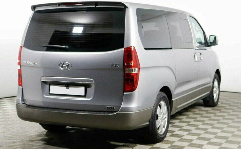 Hyundai Grand Starex 2.5 Автомат