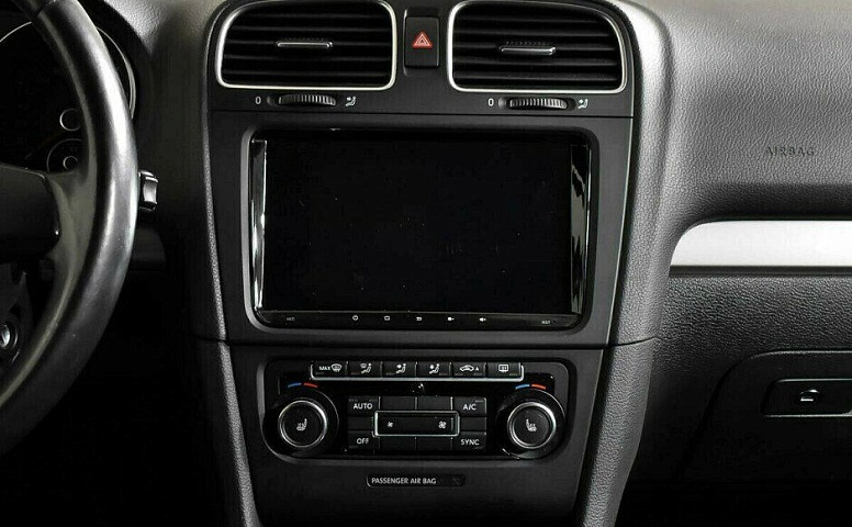 Volkswagen Golf 1.2 Робот