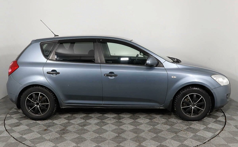 Kia Ceed 1.6 АКПП
