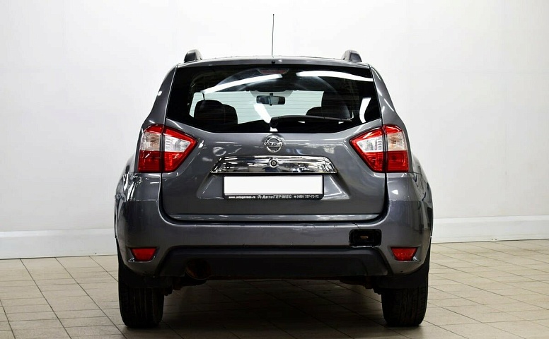 Nissan Terrano III (D10)
