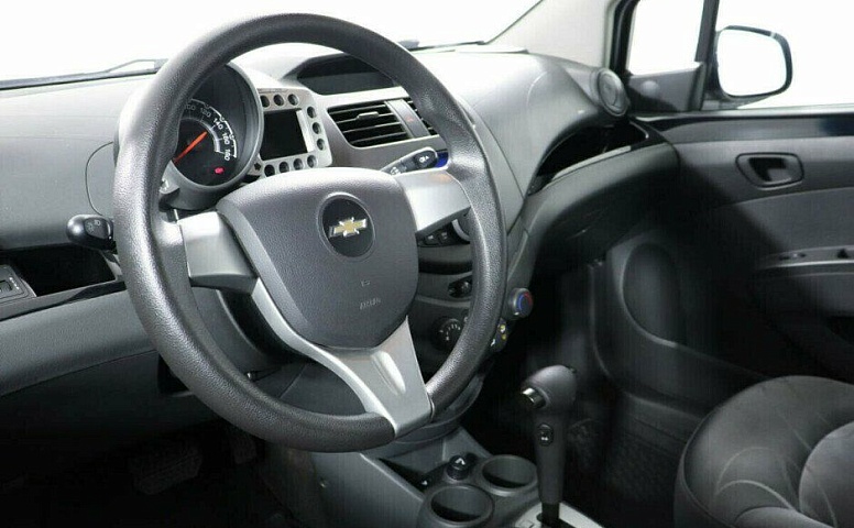 Chevrolet Spark 1.0 Автомат