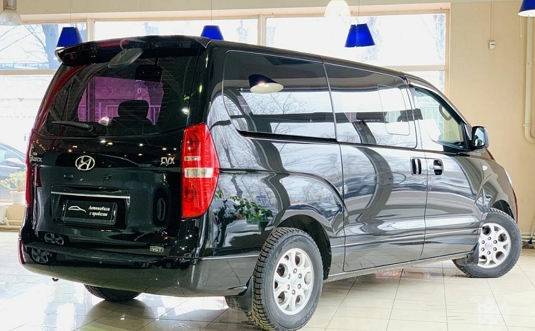 Hyundai Grand Starex