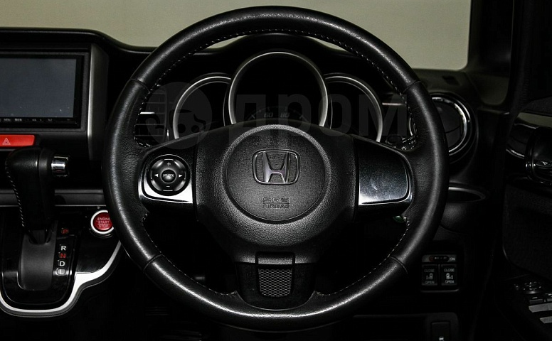 Honda N-BOX, 1 поколение