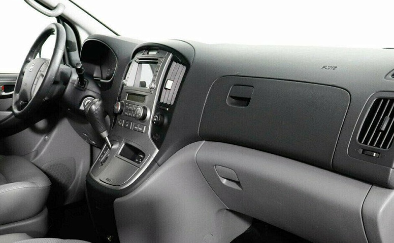 Hyundai Grand Starex 2.5 Автомат