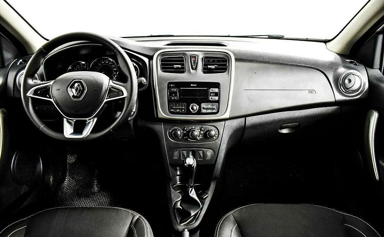 Renault sandero stepway cvt 2021 с пробегом 12 030 км