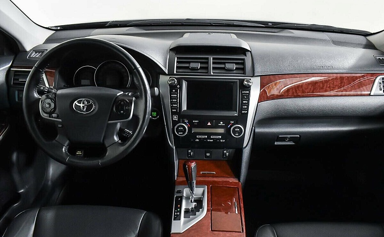 Toyota Camry VII (XV50)