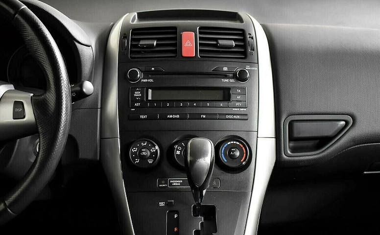 Toyota Auris I Рестайлинг