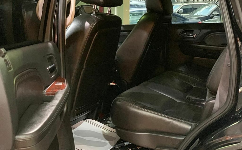 Cadillac Escalade III