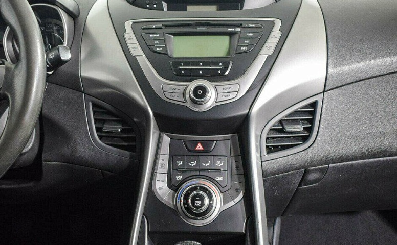 Hyundai Elantra 1.6 Механика