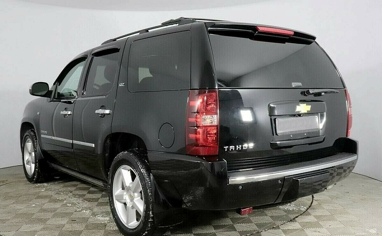 Chevrolet Tahoe III