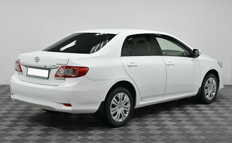 Toyota Corolla X (E140, E150) Рестайлинг