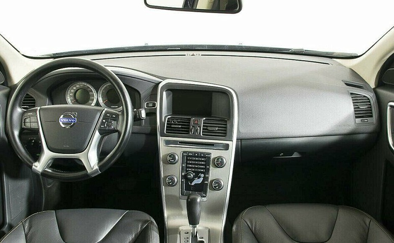 Volvo XC60 2.0 Робот