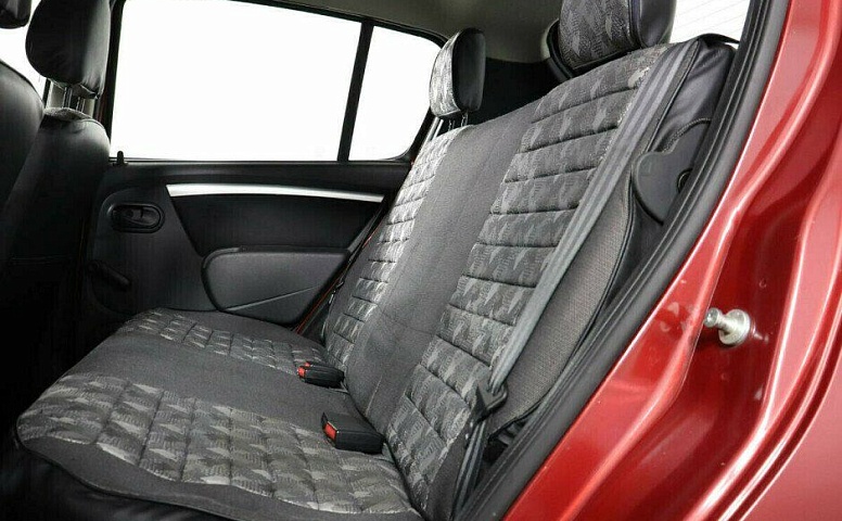 Renault Sandero 1.6 Автомат