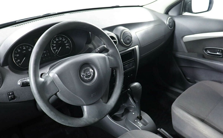 Nissan Almera III (G15)