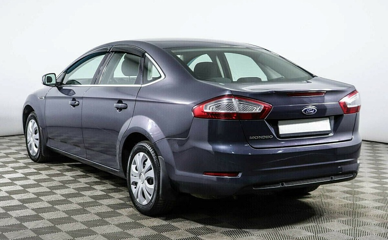Ford mondeo
