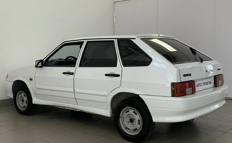 LADA (ВАЗ) 2114 1.6 MT (81 л.с.)