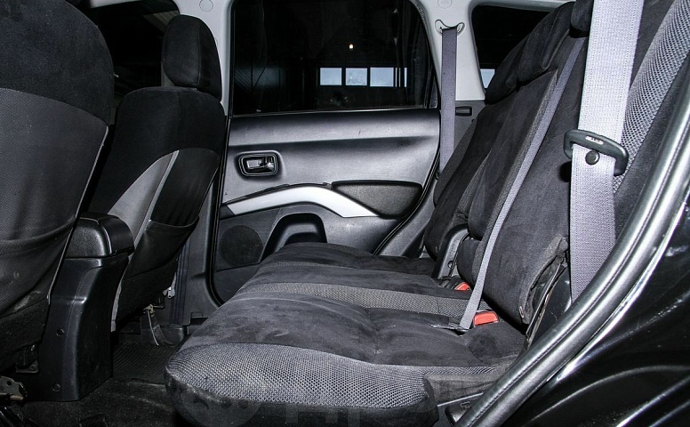 Mitsubishi Outlander, 2 поколение