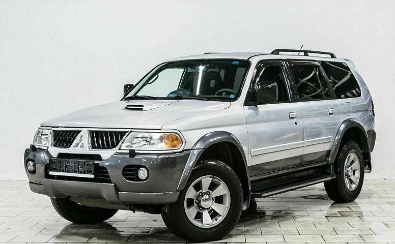 Mitsubishi pajero sport