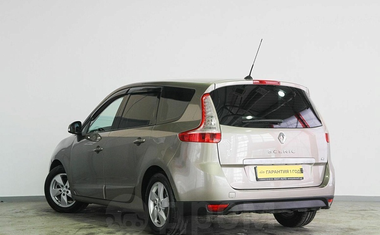 Renault Grand Scenic, 2 поколение