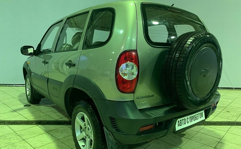 Chevrolet NIVA 1.7 MT (80 л.с.) 4WD