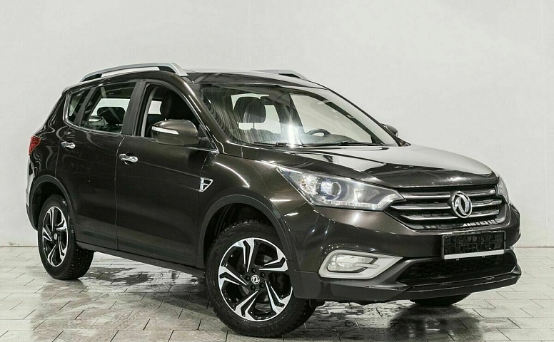 Dongfeng ax7