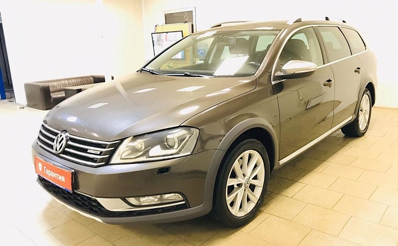 Volkswagen Passat Alltrack (B7)