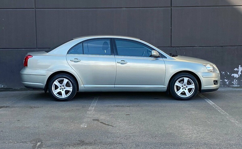 Toyota Avensis II Рестайлинг