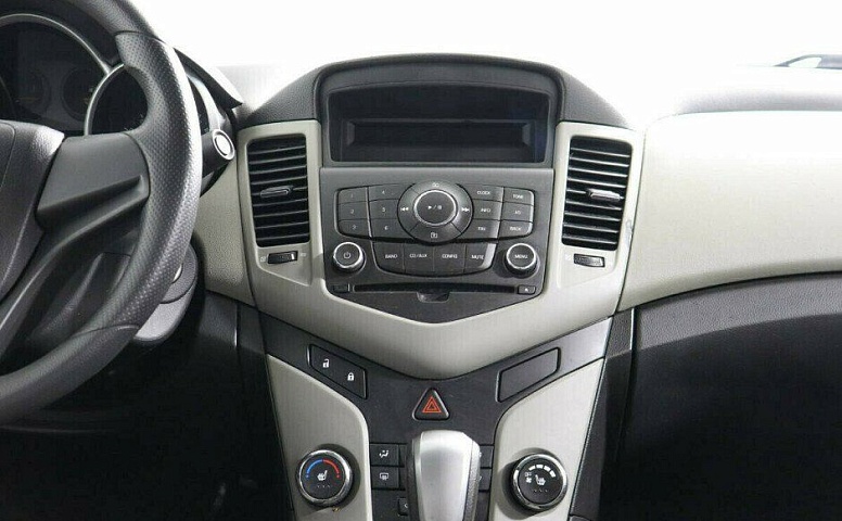 Chevrolet Cruze 1.6 Автомат