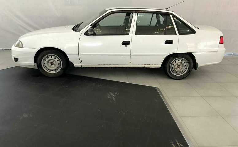 Daewoo NEXIA 1.5 MT (80 л.с.)