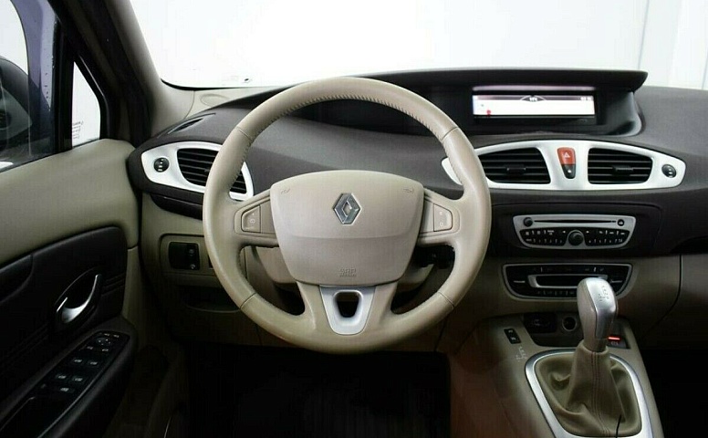 Renault scenic