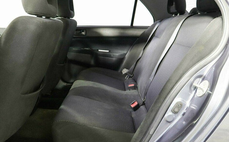 Mitsubishi Lancer 1.6 Автомат