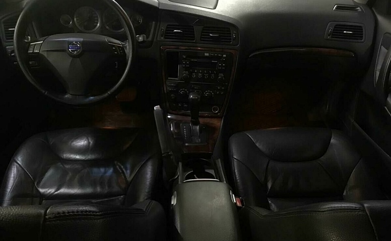 Volvo S60 2.4 AT (170 л.с.)