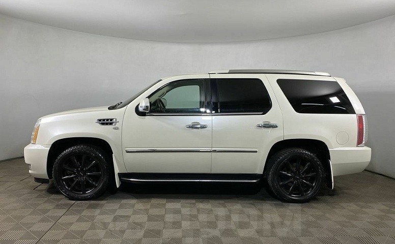 Cadillac Escalade, 3 поколение