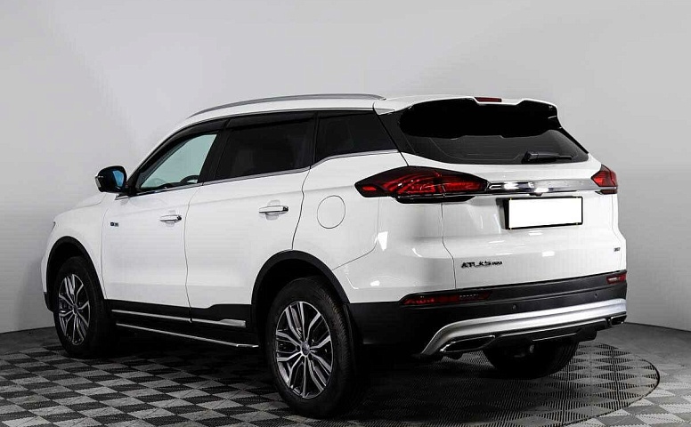 Geely atlas pro робот 2021 с пробегом 7 290 км