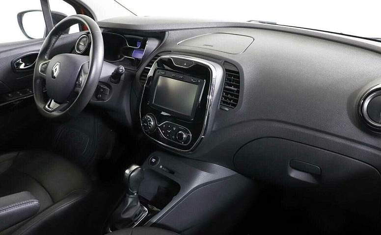 Renault kaptur мкпп 2017 с пробегом 58 760 км