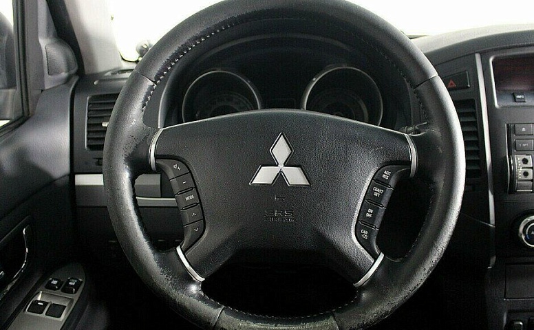 Mitsubishi Pajero 3.2 Автомат